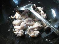 土豆烧鸡块的做法步骤2